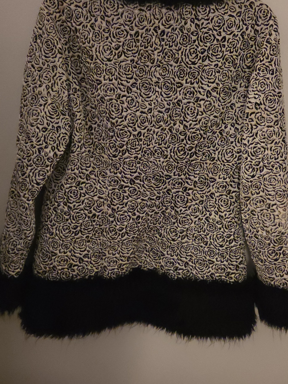 Black Trim Floral-Pattern Jacket - Women's - Picture 3 of 3